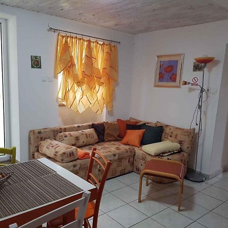 Dobrinj Apartment 2 Dış mekan fotoğraf