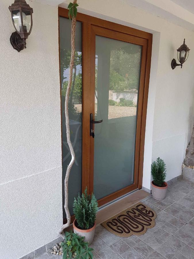 Dobrinj Apartment 2 Dış mekan fotoğraf